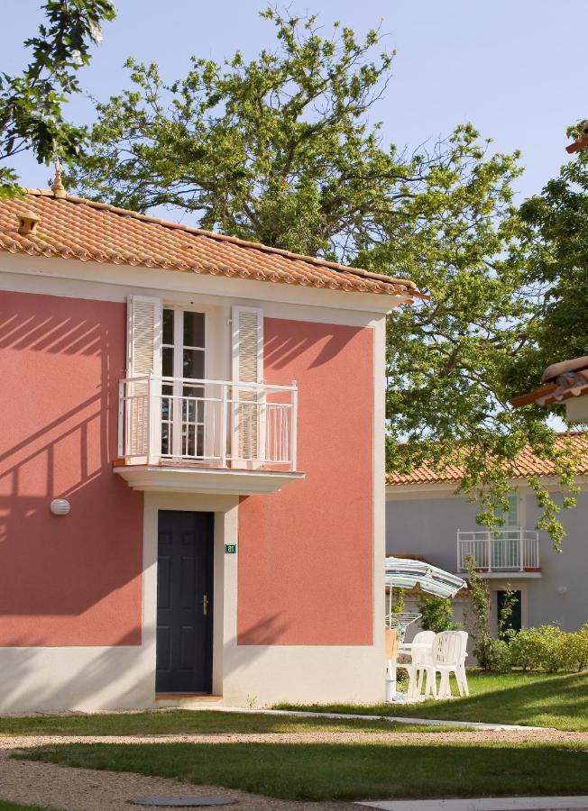 Madame Vacances Les Maisons de Fontenelles LʼAiguillon-sur-Vie Exterior foto